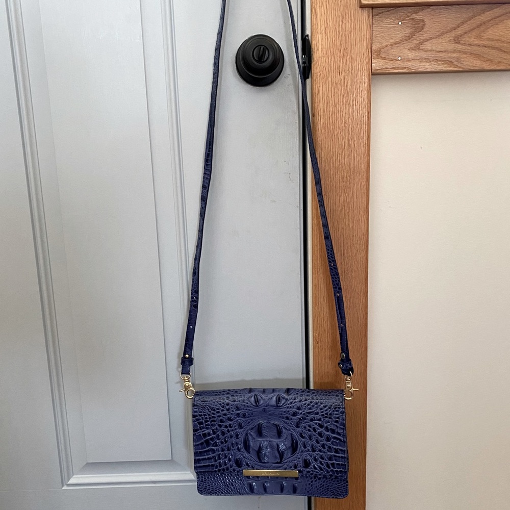 New Brahmin leather embossed crossbody purse